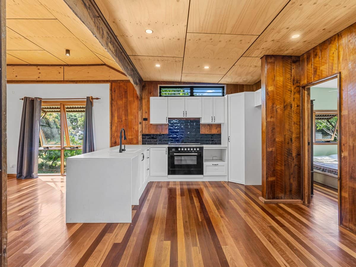 18 Oxley Parade, DUNWICH - Thumbnail 31