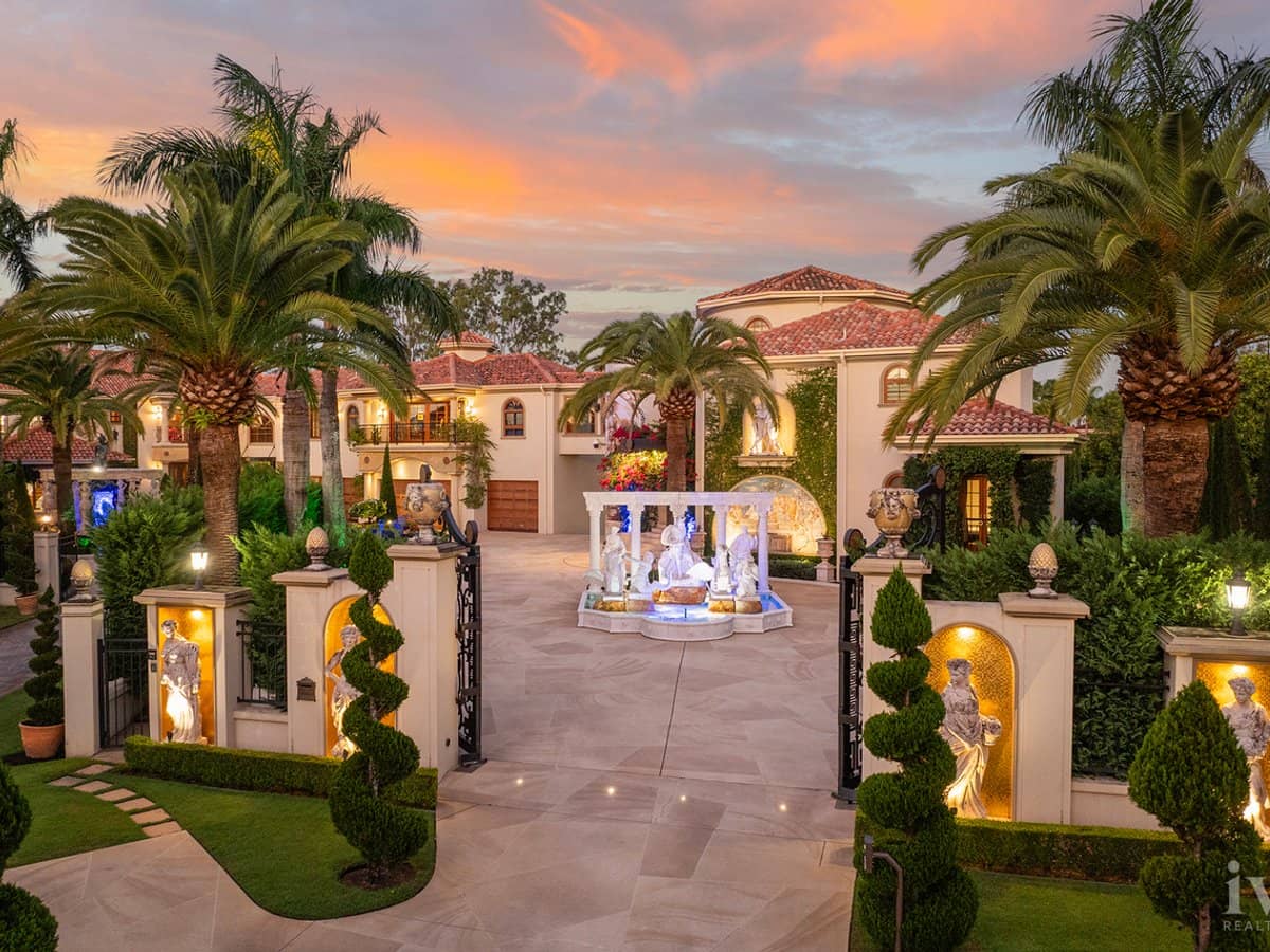 36 River  Cove Place, Helensvale - Thumbnail 3