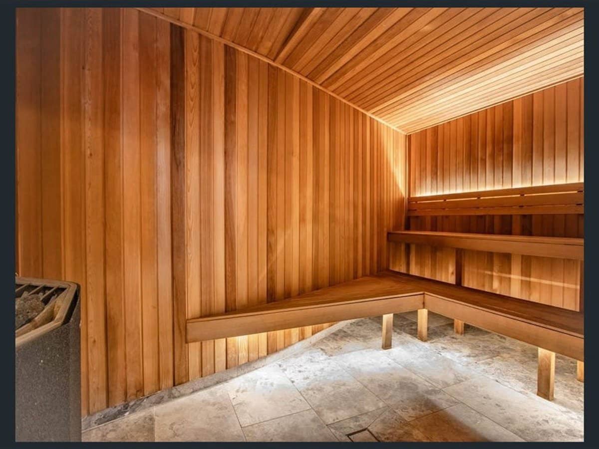 10-12 First Avenue, BROADBEACH - Thumbnail 3