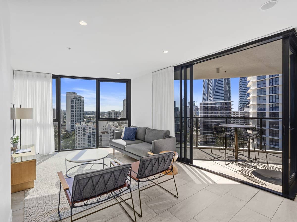 10-12 First Avenue, BROADBEACH - Thumbnail 12