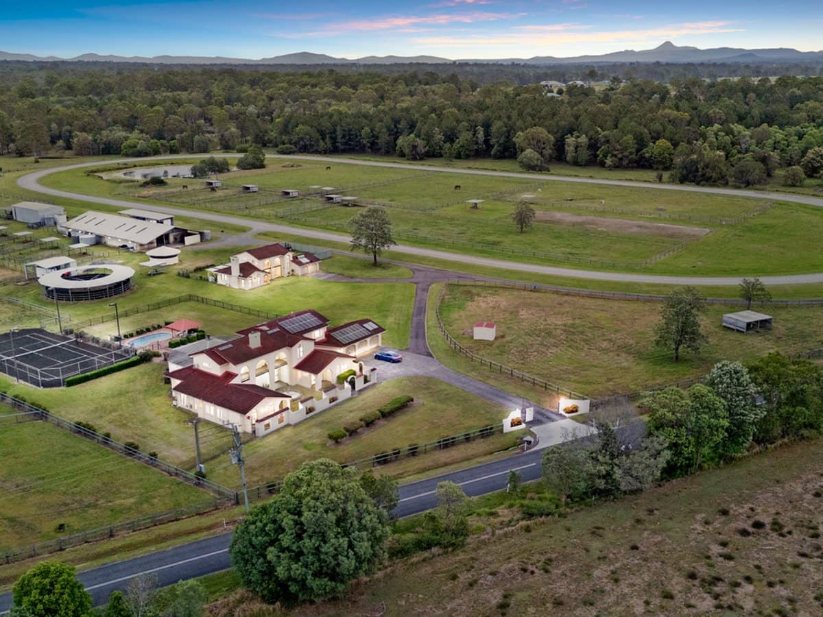 709-811 Stockleigh Road, STOCKLEIGH - Thumbnail 2