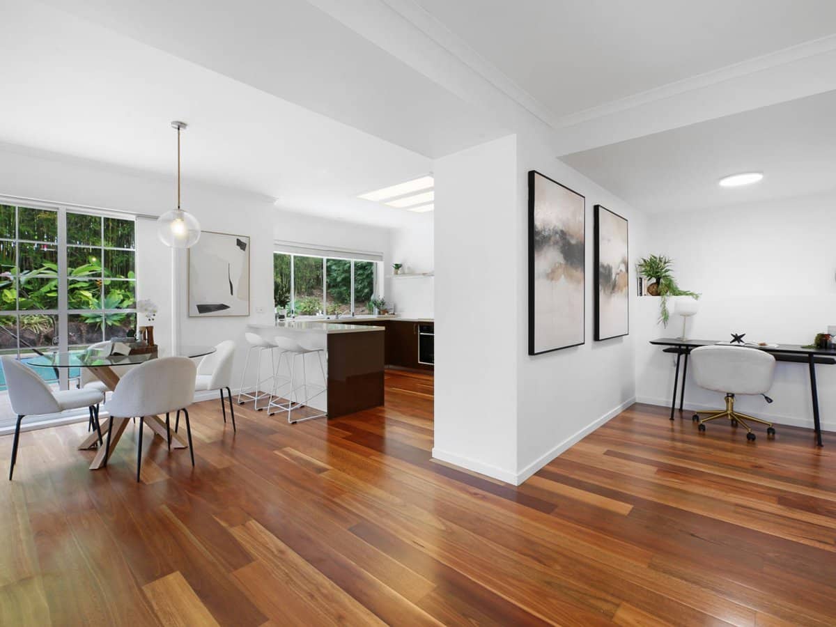 31 Huntingdale Crescent, ROBINA - Thumbnail 6