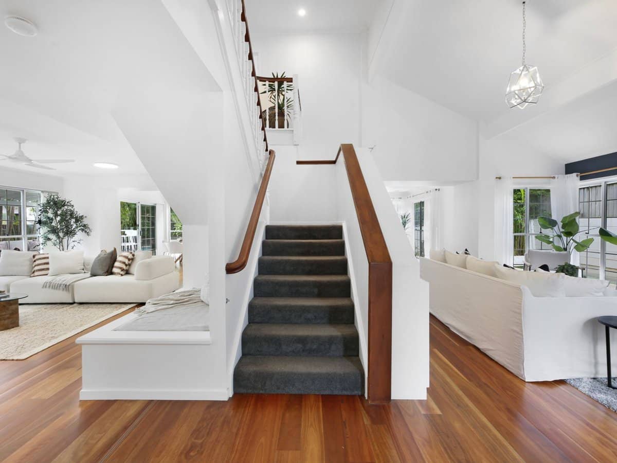 31 Huntingdale Crescent, ROBINA - Thumbnail 8