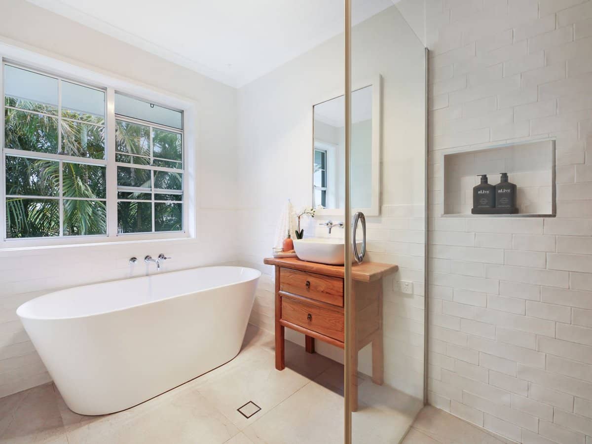 31 Huntingdale Crescent, ROBINA - Thumbnail 22