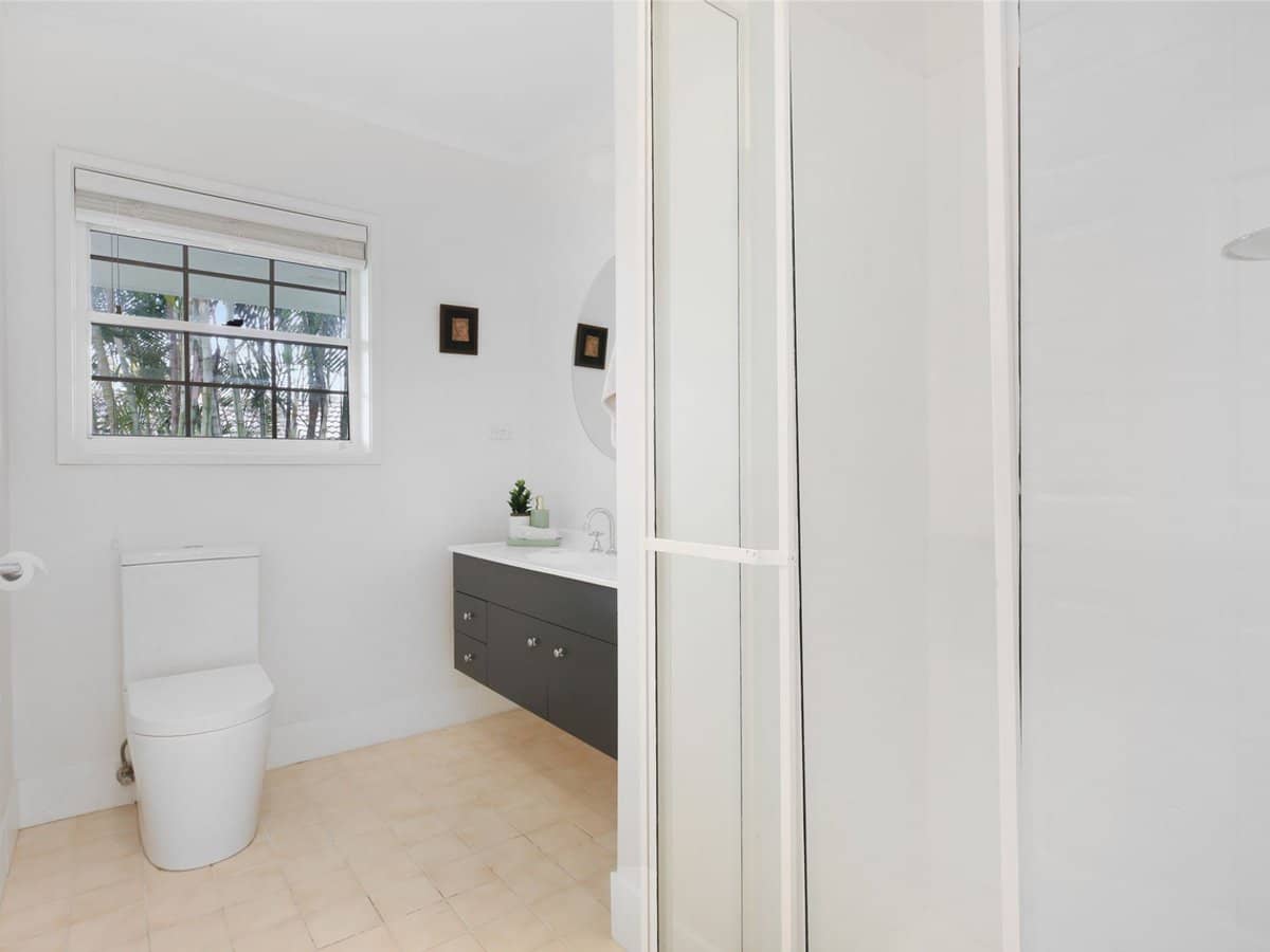 31 Huntingdale Crescent, ROBINA - Thumbnail 23