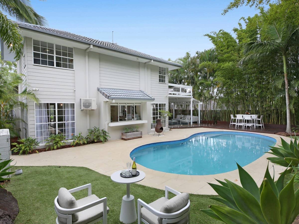 31 Huntingdale Crescent, ROBINA - Thumbnail 2