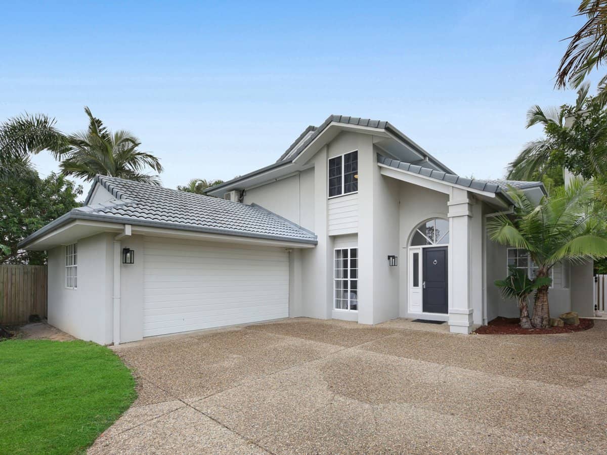 31 Huntingdale Crescent, ROBINA - Thumbnail 3