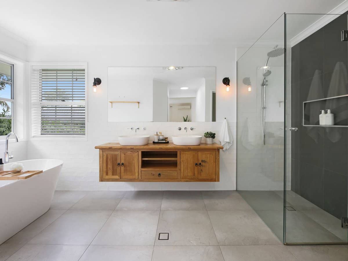 31 Huntingdale Crescent, ROBINA - Thumbnail 18