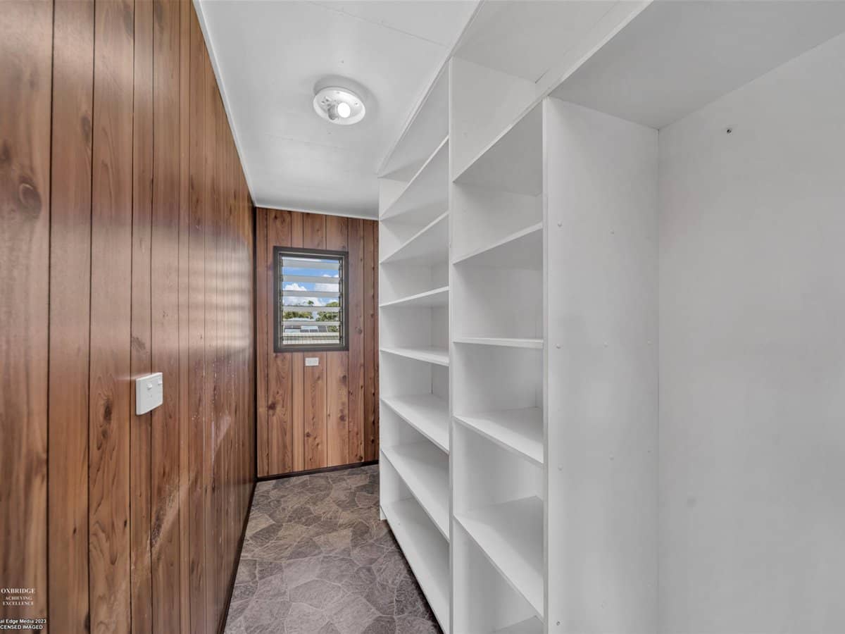 10 Seymour Street, INNISFAIL ESTATE - Thumbnail 20