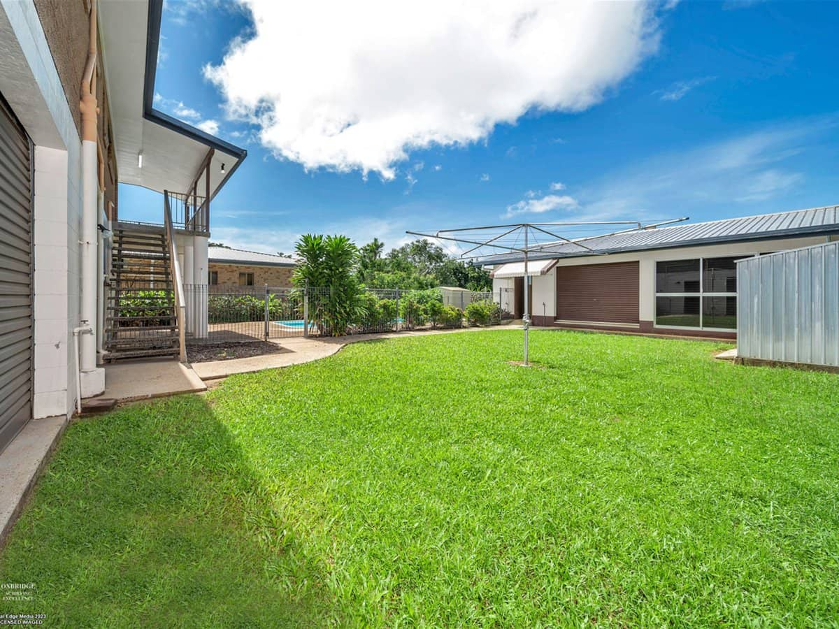 10 Seymour Street, INNISFAIL ESTATE - Thumbnail 30