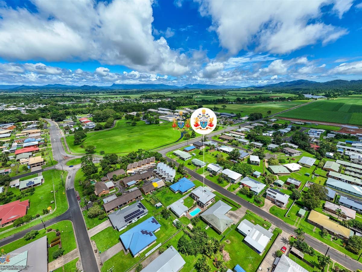 10 Seymour Street, INNISFAIL ESTATE - Thumbnail 34