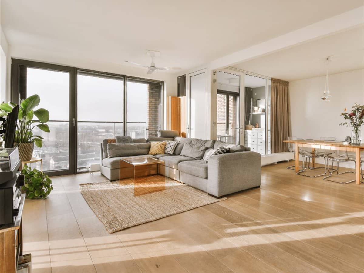 8 Surfers Paradise, SURFERS PARADISE - Thumbnail 2