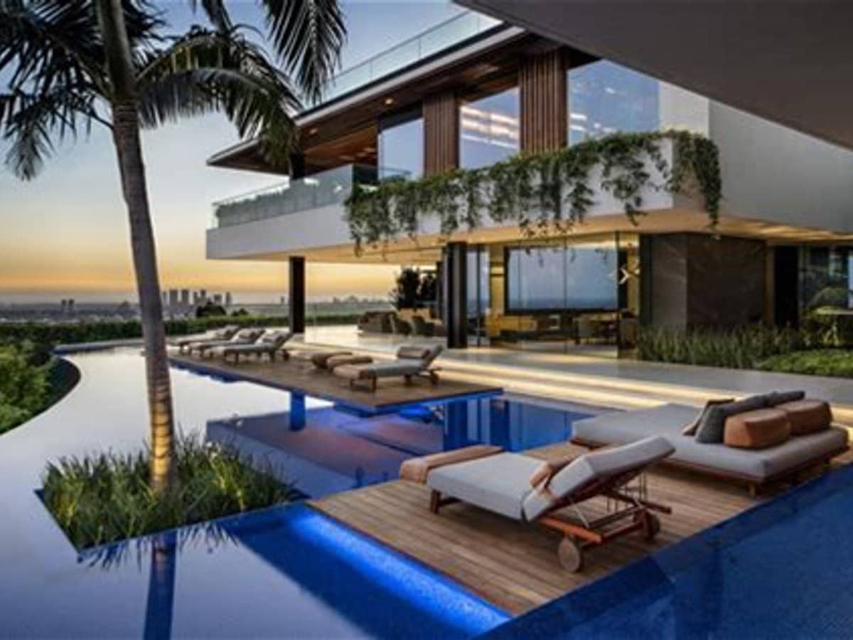 12-18 Albert Avenue, BROADBEACH - Thumbnail 16