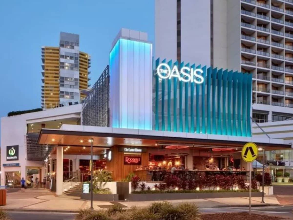 89 Surf Parade, BROADBEACH - Thumbnail 21