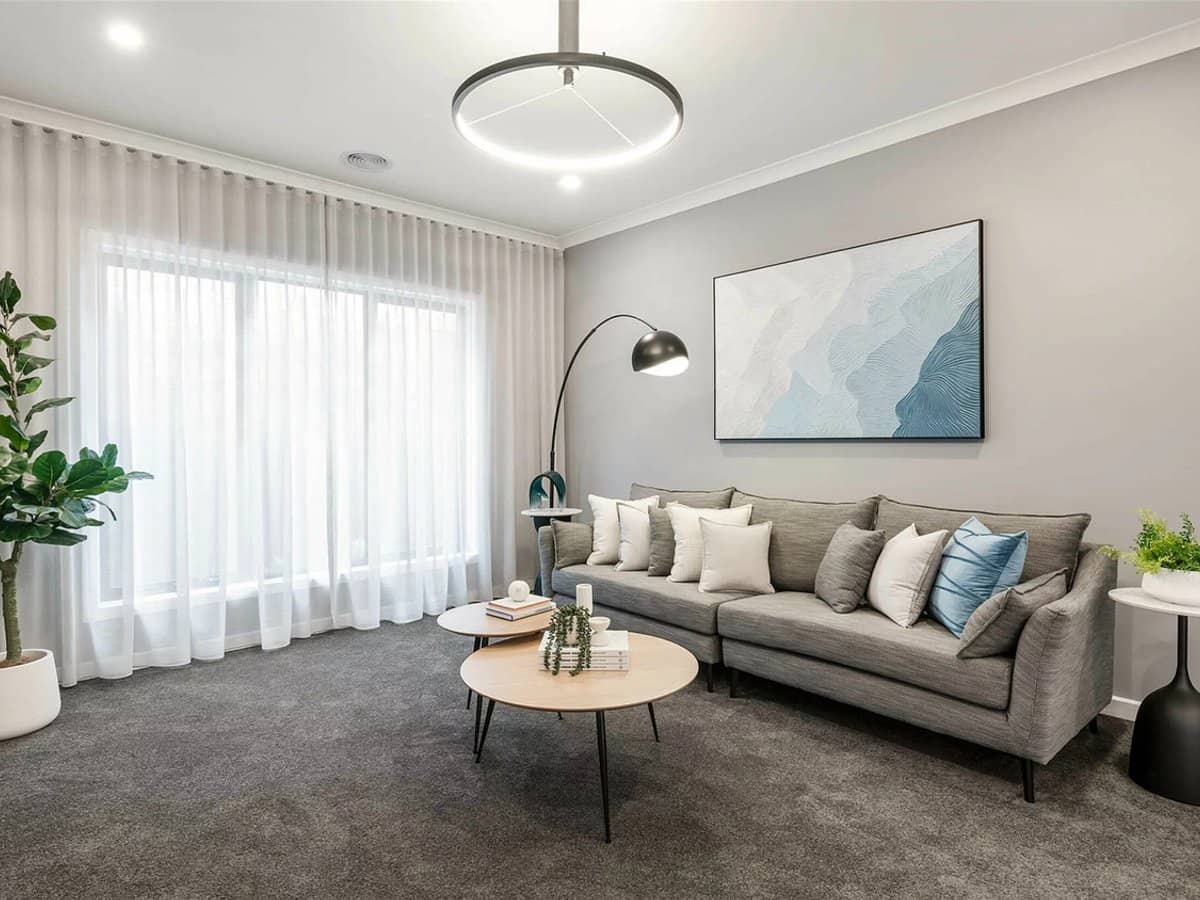 100 Vineyard Road,, SUNBURY - Thumbnail 2