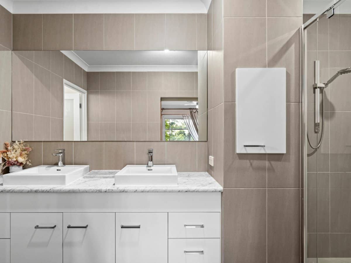 10 Palomar Street, REEDY CREEK - Thumbnail 6