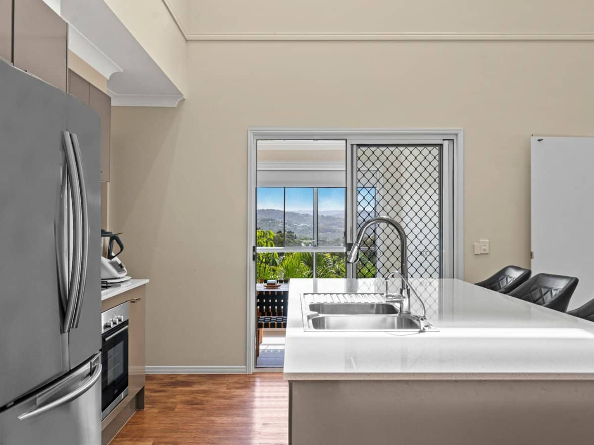 10 Palomar Street, REEDY CREEK - Thumbnail 13