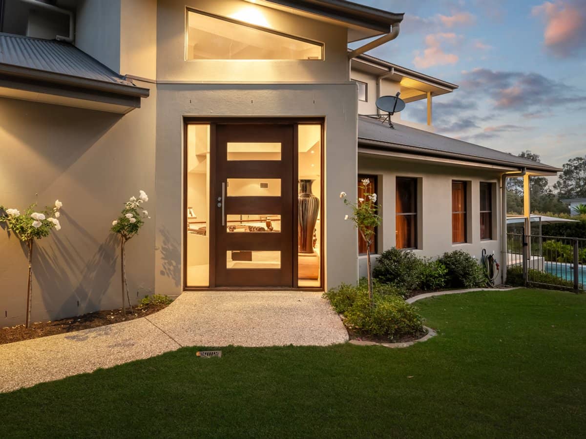 10 Mistral Lane, COOMERA WATERS - Thumbnail 2