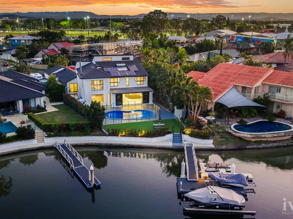 7 Kavieng Crescent, Runaway Bay - Thumbnail 10