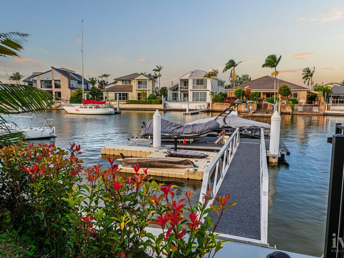 7 Kavieng Crescent, Runaway Bay - Thumbnail 29