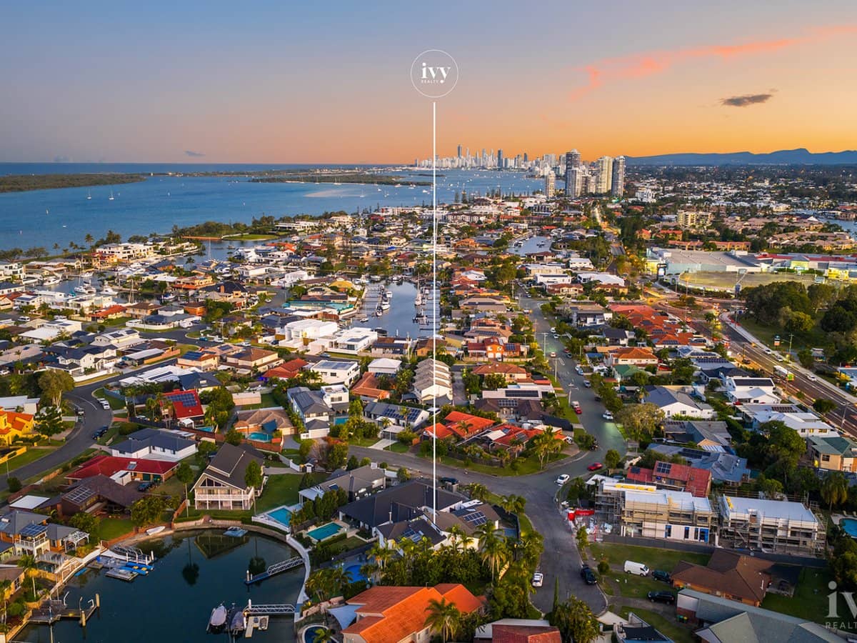 7 Kavieng Crescent, Runaway Bay - Thumbnail 30