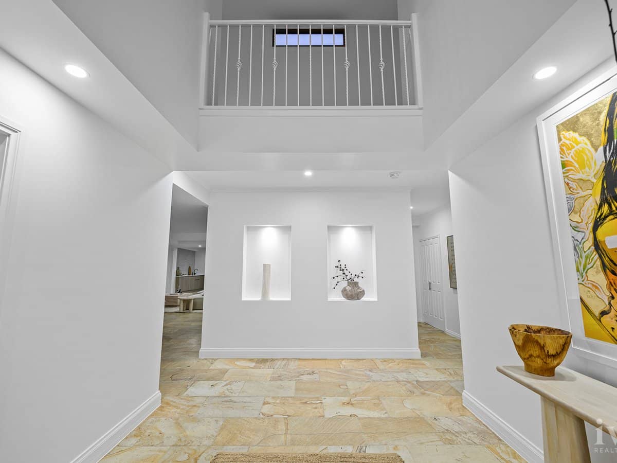 7 Kavieng Crescent, Runaway Bay - Thumbnail 14