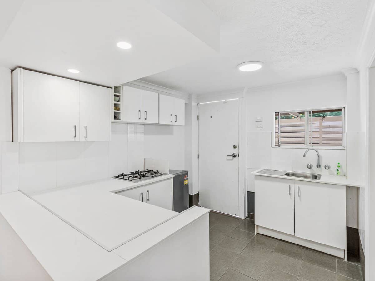 260 Benowa Road, BENOWA - Thumbnail 16