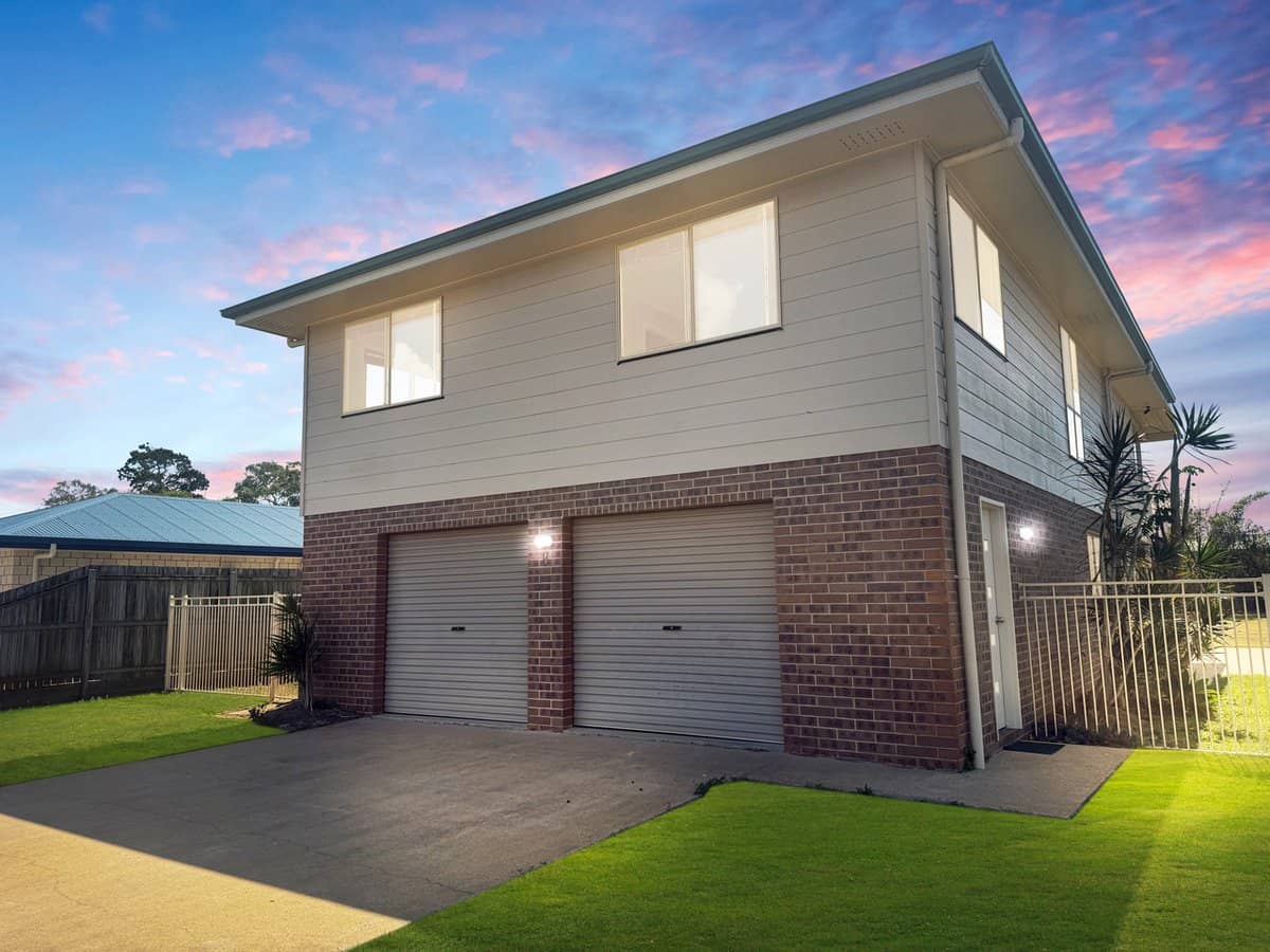 8 Willow Court, WOODGATE - Thumbnail 1
