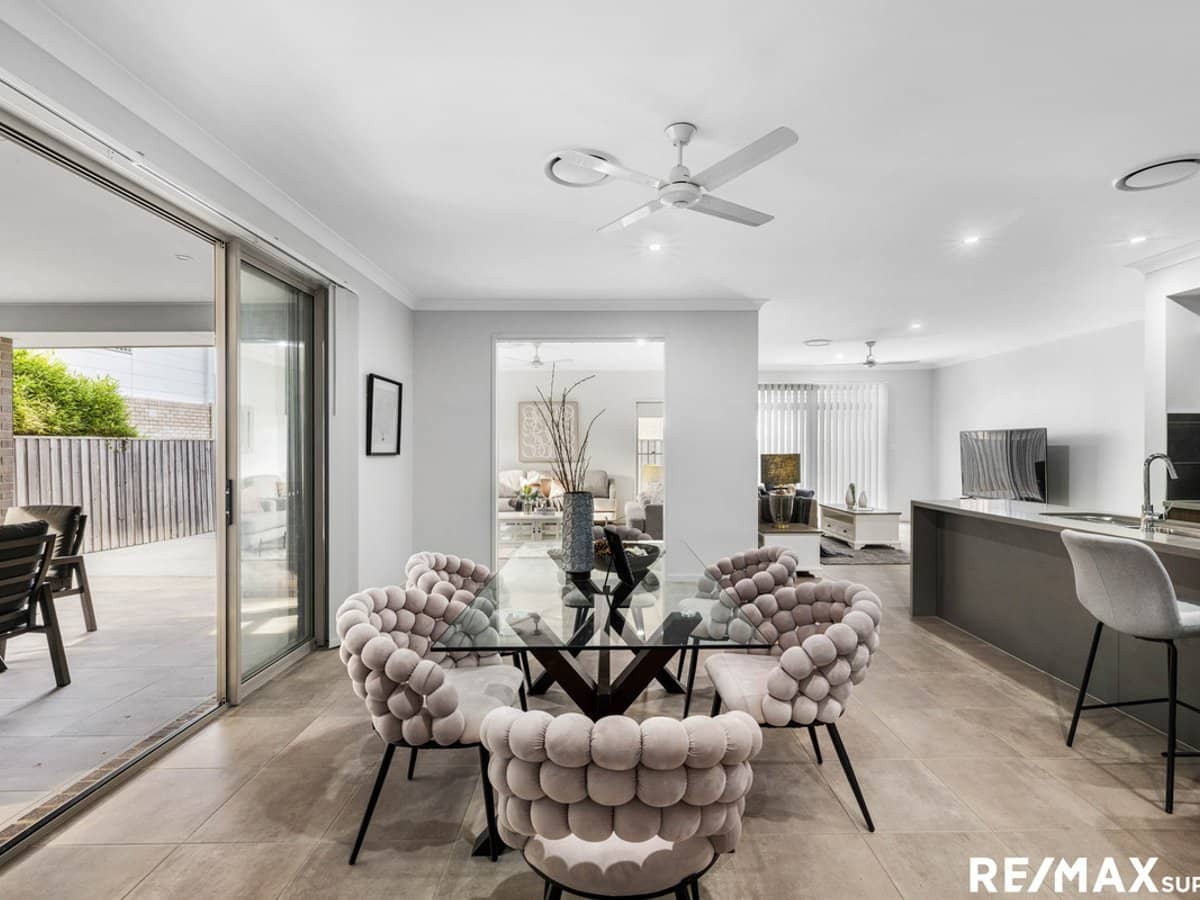 6 Mahogany Place, Karawatha - Thumbnail 1