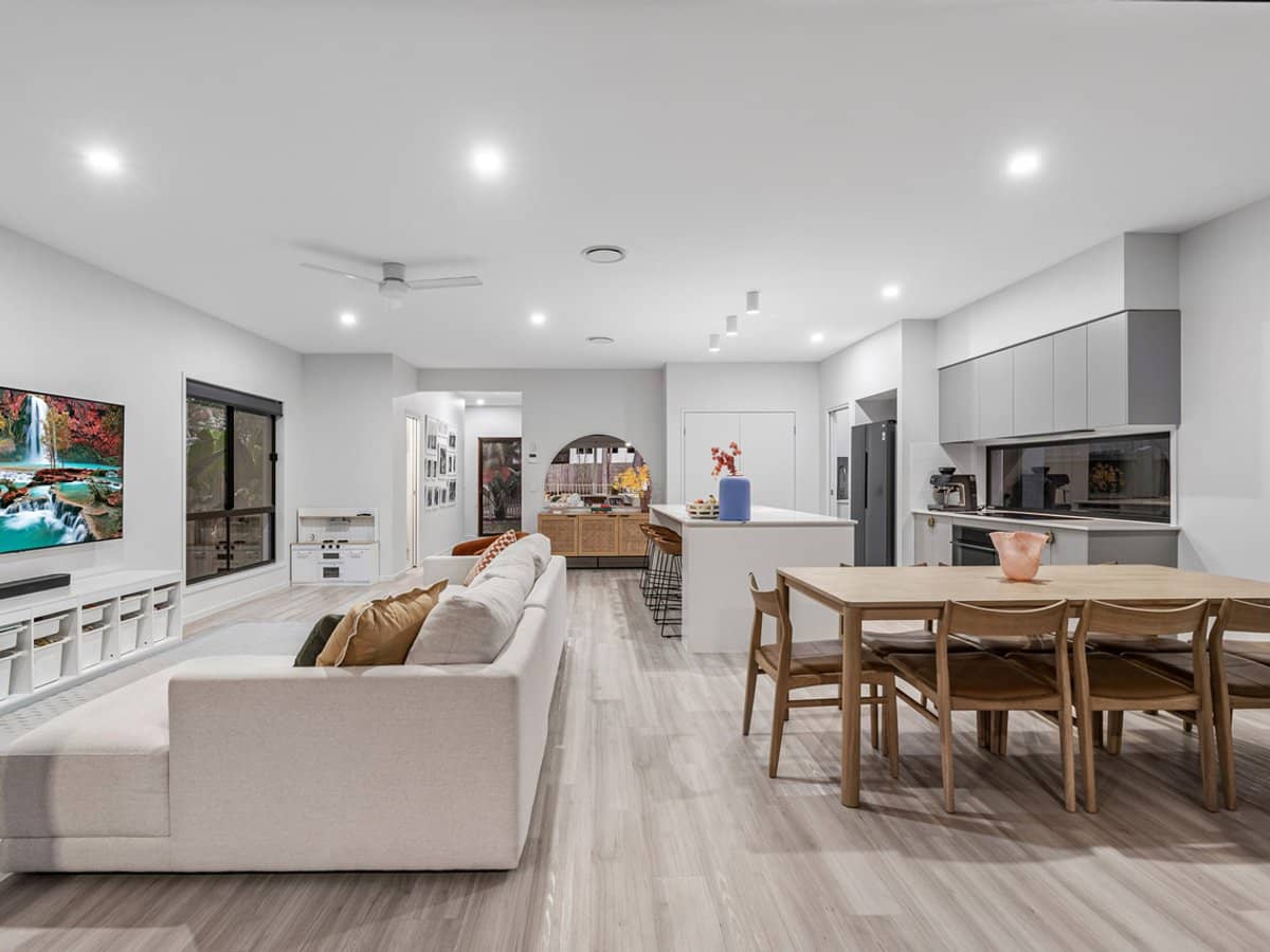 2A Nealdon Street, HOLLAND PARK - Thumbnail 5