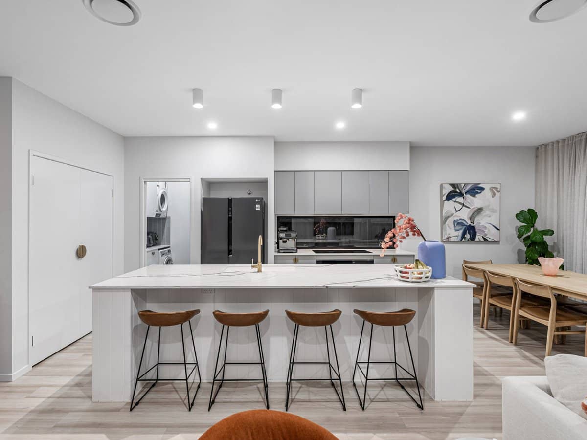 2A Nealdon Street, HOLLAND PARK - Thumbnail 6