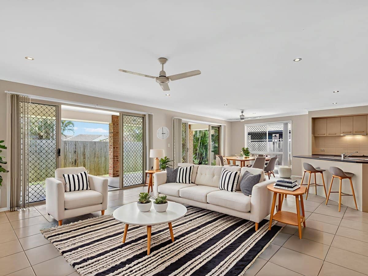 16 Fir Place, Warner - Thumbnail 2