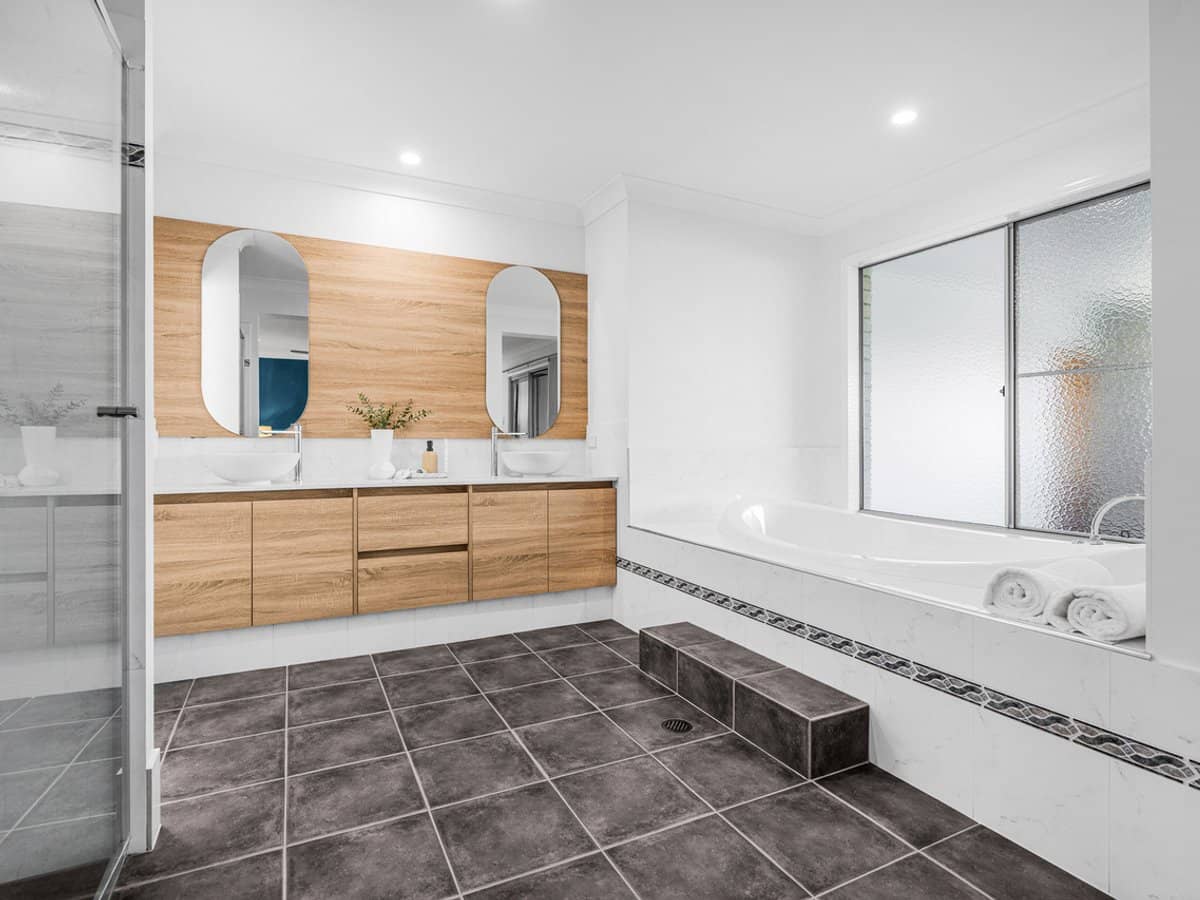 23 Tenterfield Street, MURARRIE - Thumbnail 16