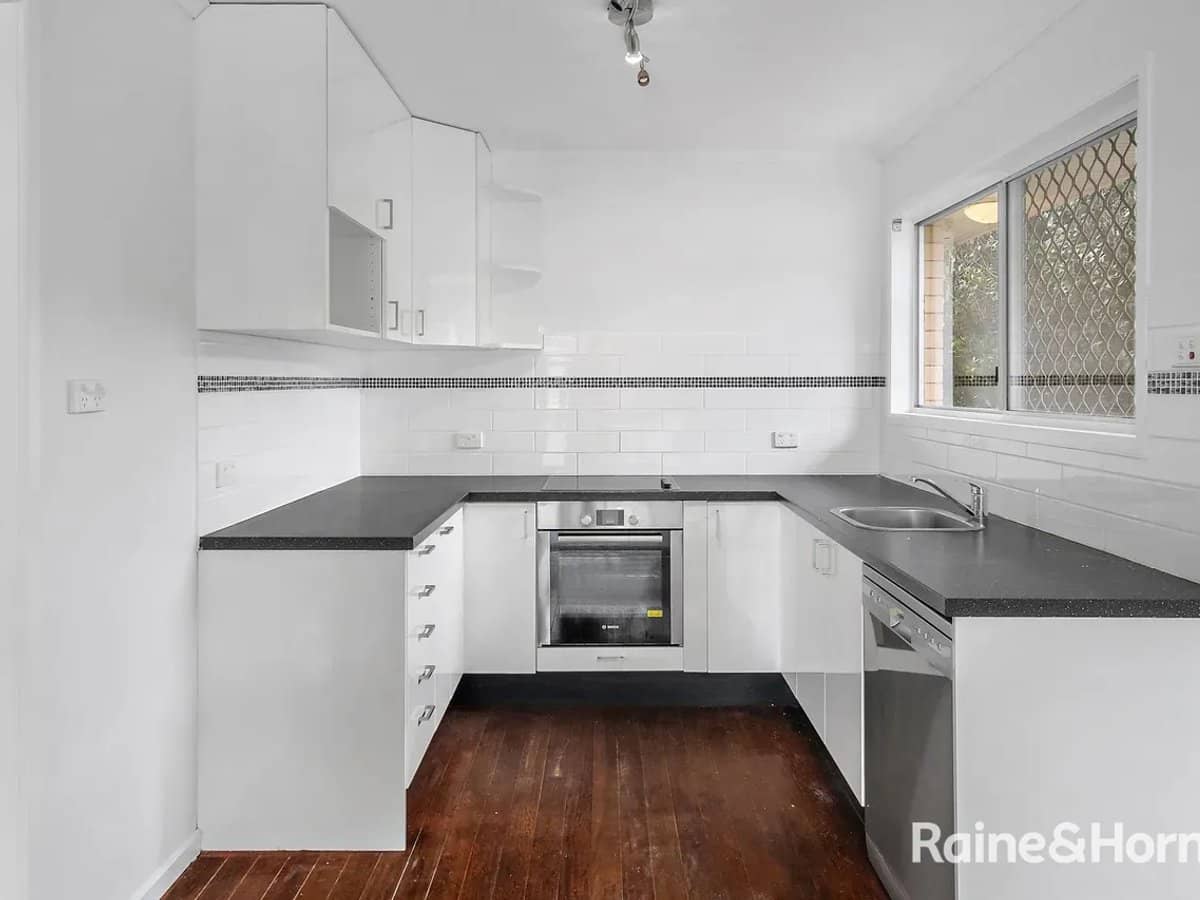 30 Kylie Avenue, FERNY HILLS - Thumbnail 2