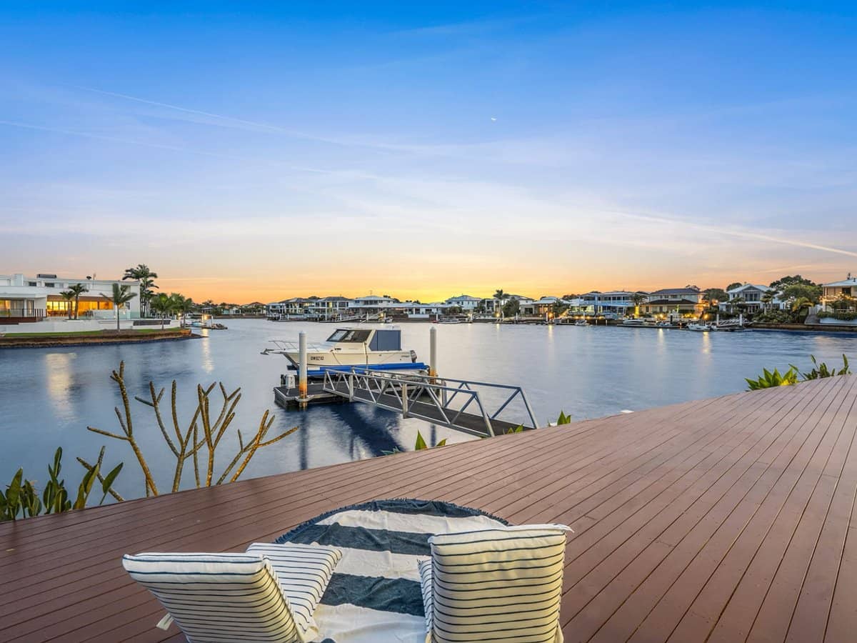 23 Sea Glint Place, PELICAN WATERS - Thumbnail 3