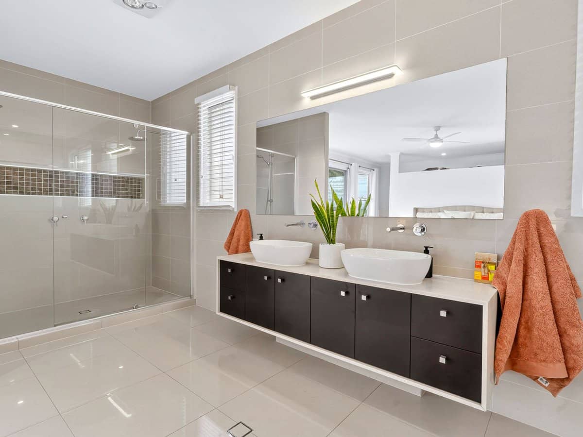 23 Sea Glint Place, PELICAN WATERS - Thumbnail 25