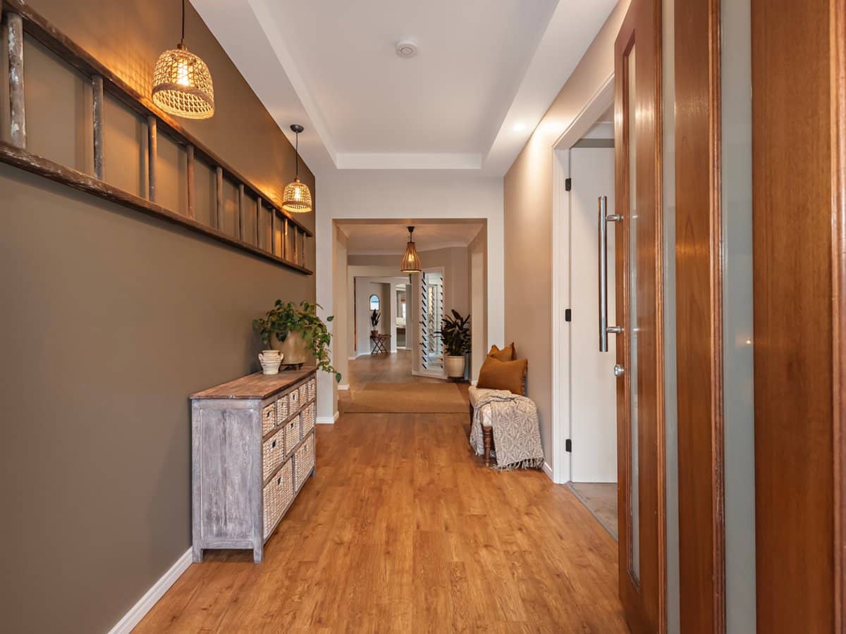 7 Stormvogel Court, COOMERA WATERS - Thumbnail 4