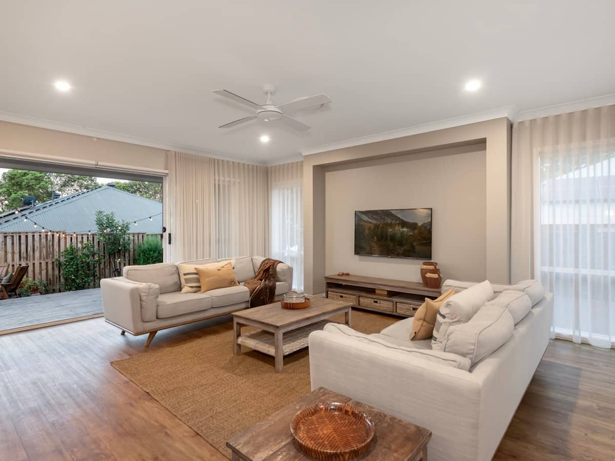 7 Stormvogel Court, COOMERA WATERS - Thumbnail 13