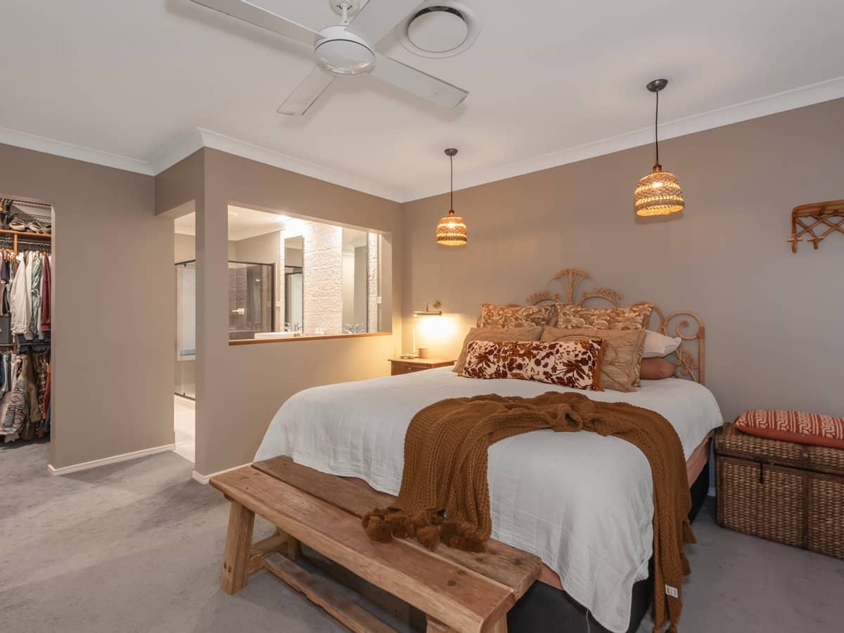 7 Stormvogel Court, COOMERA WATERS - Thumbnail 19