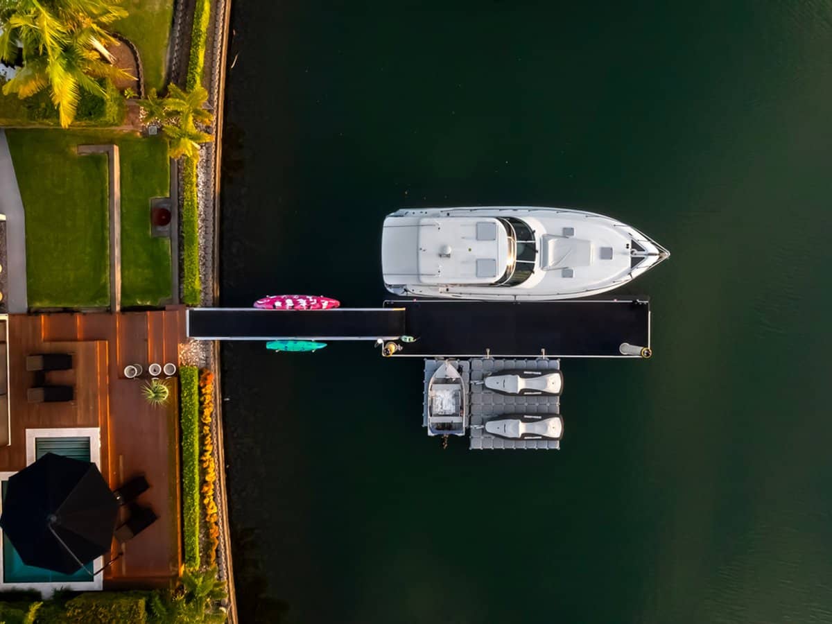 9 Balmara Place, COOMERA WATERS - Thumbnail 1