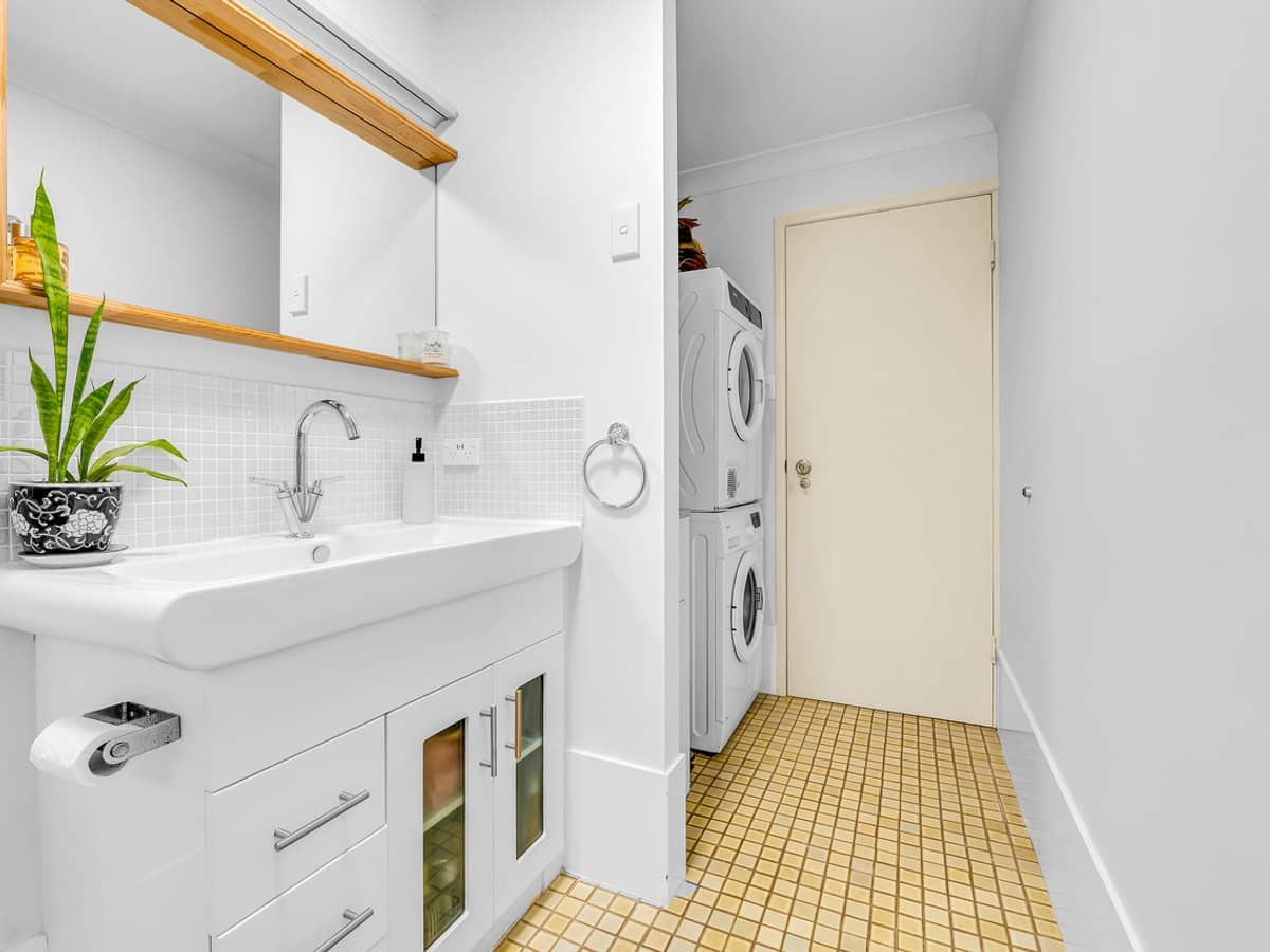 133 Central Avenue, INDOOROOPILLY - Thumbnail 15