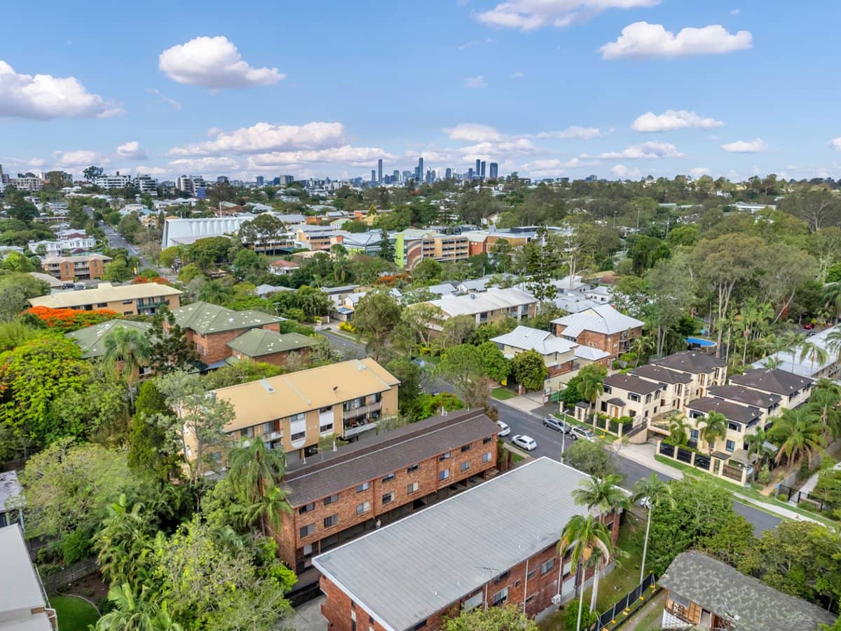 133 Central Avenue, INDOOROOPILLY - Thumbnail 16