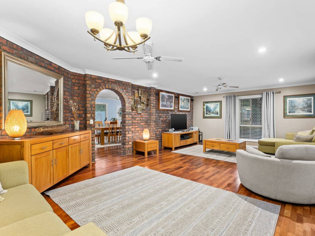 60-62 Holyrood Court, MUNRUBEN - Thumbnail 3