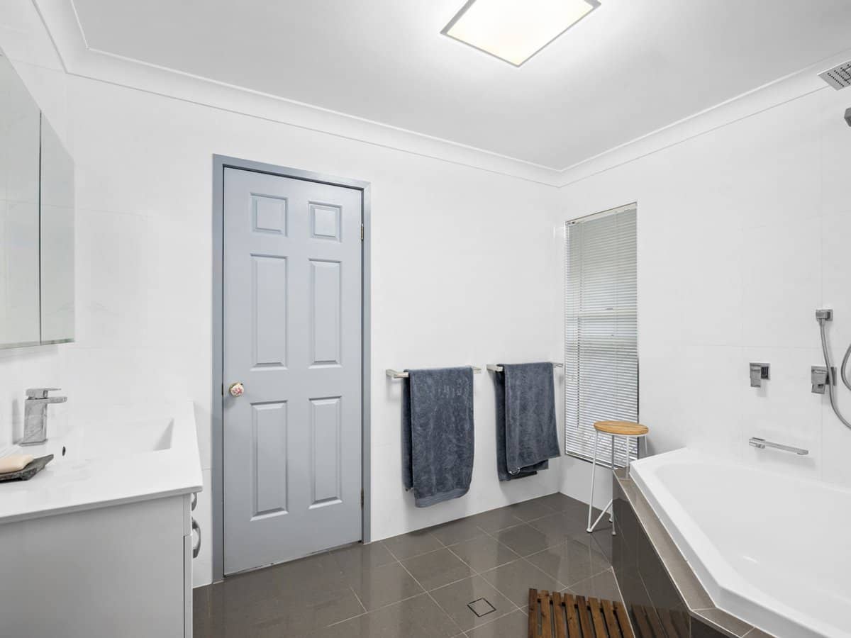 60-62 Holyrood Court, MUNRUBEN - Thumbnail 12