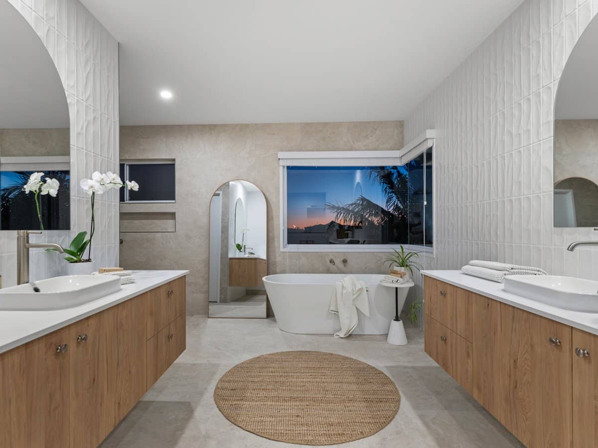 11 Newport Street, SUNRISE BEACH - Thumbnail 1