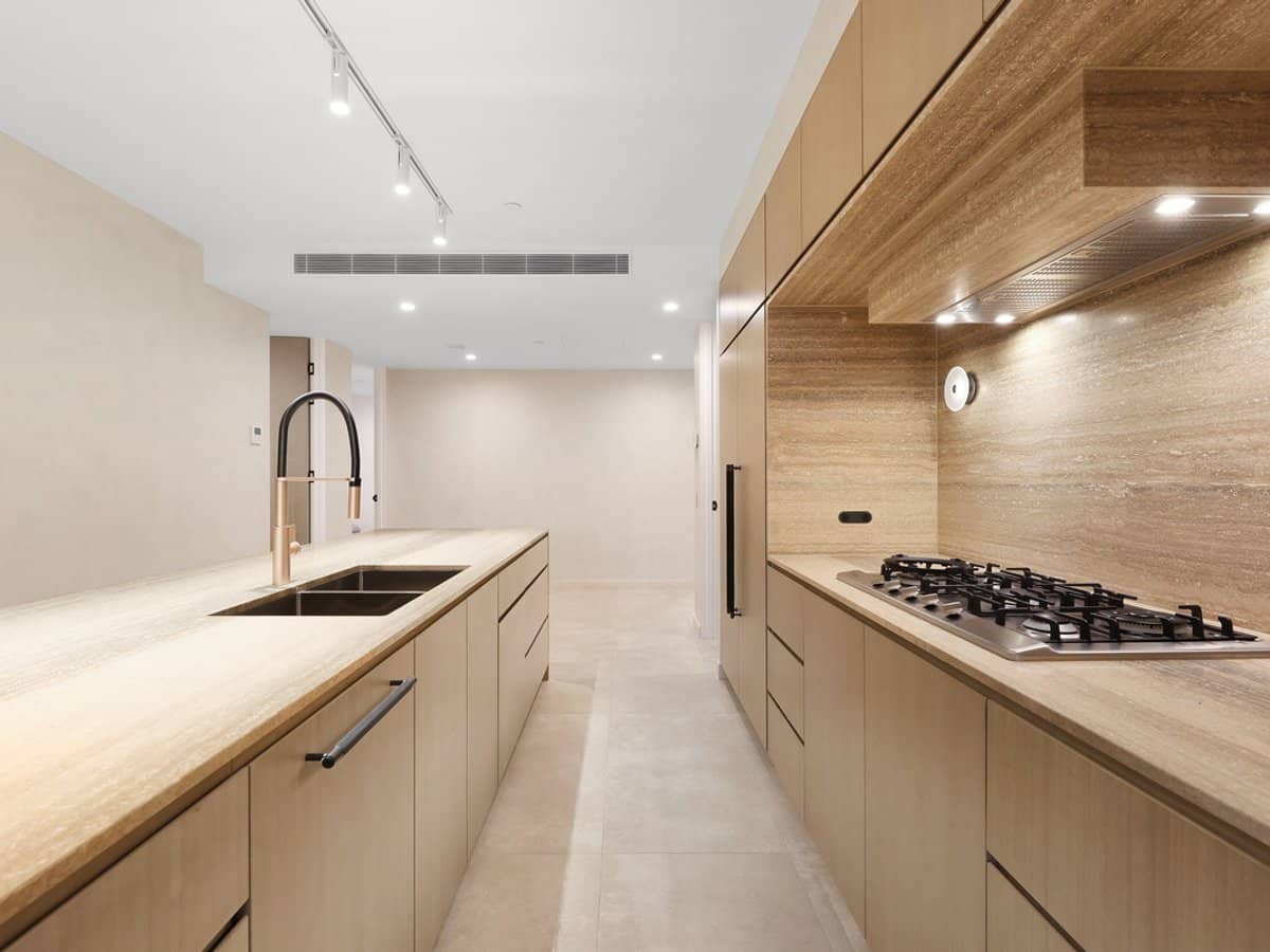 58 THE Esplanade, Burleigh Heads - Thumbnail 4