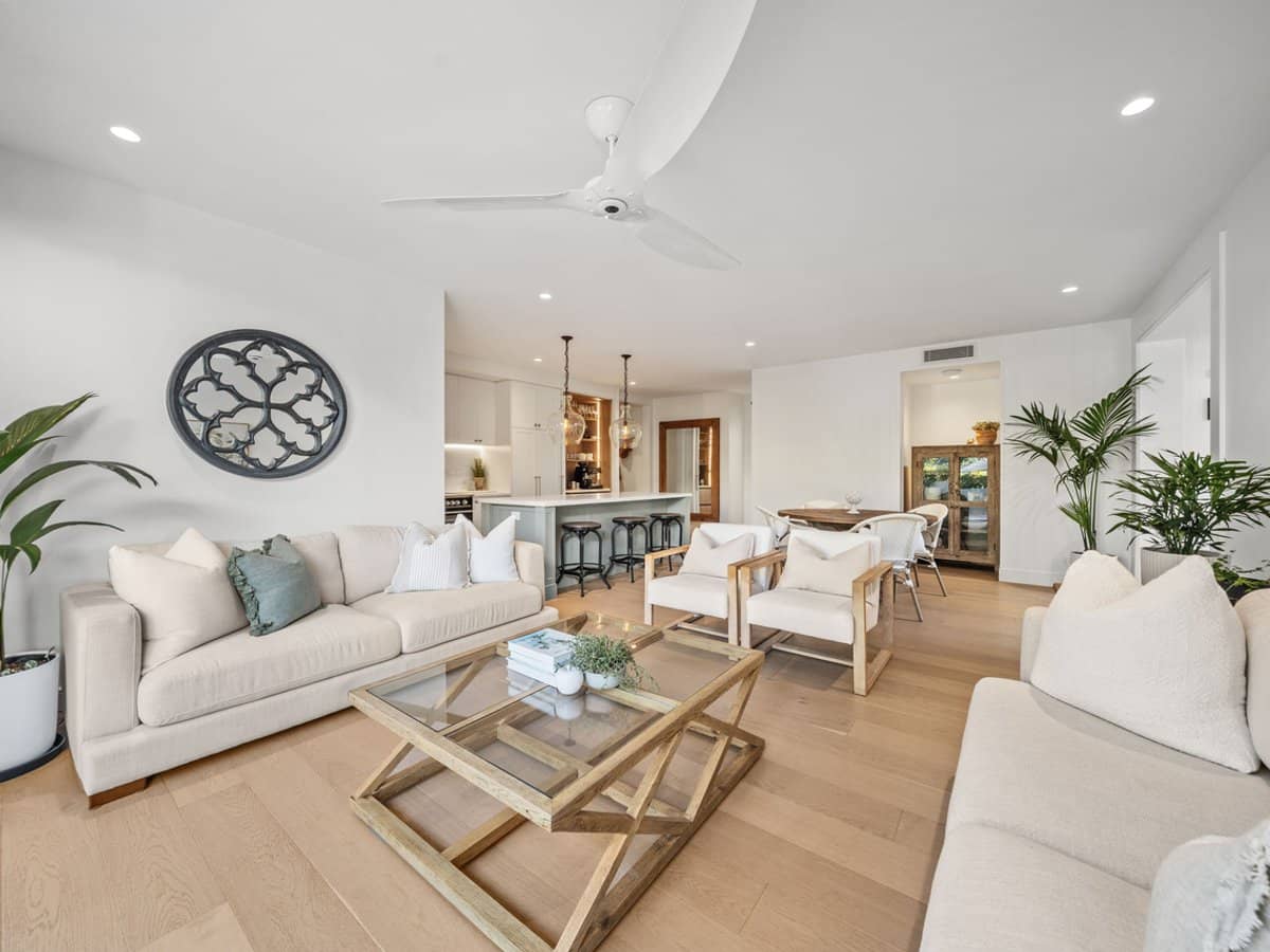 3-5 Beach Parade, SURFERS PARADISE - Thumbnail 1