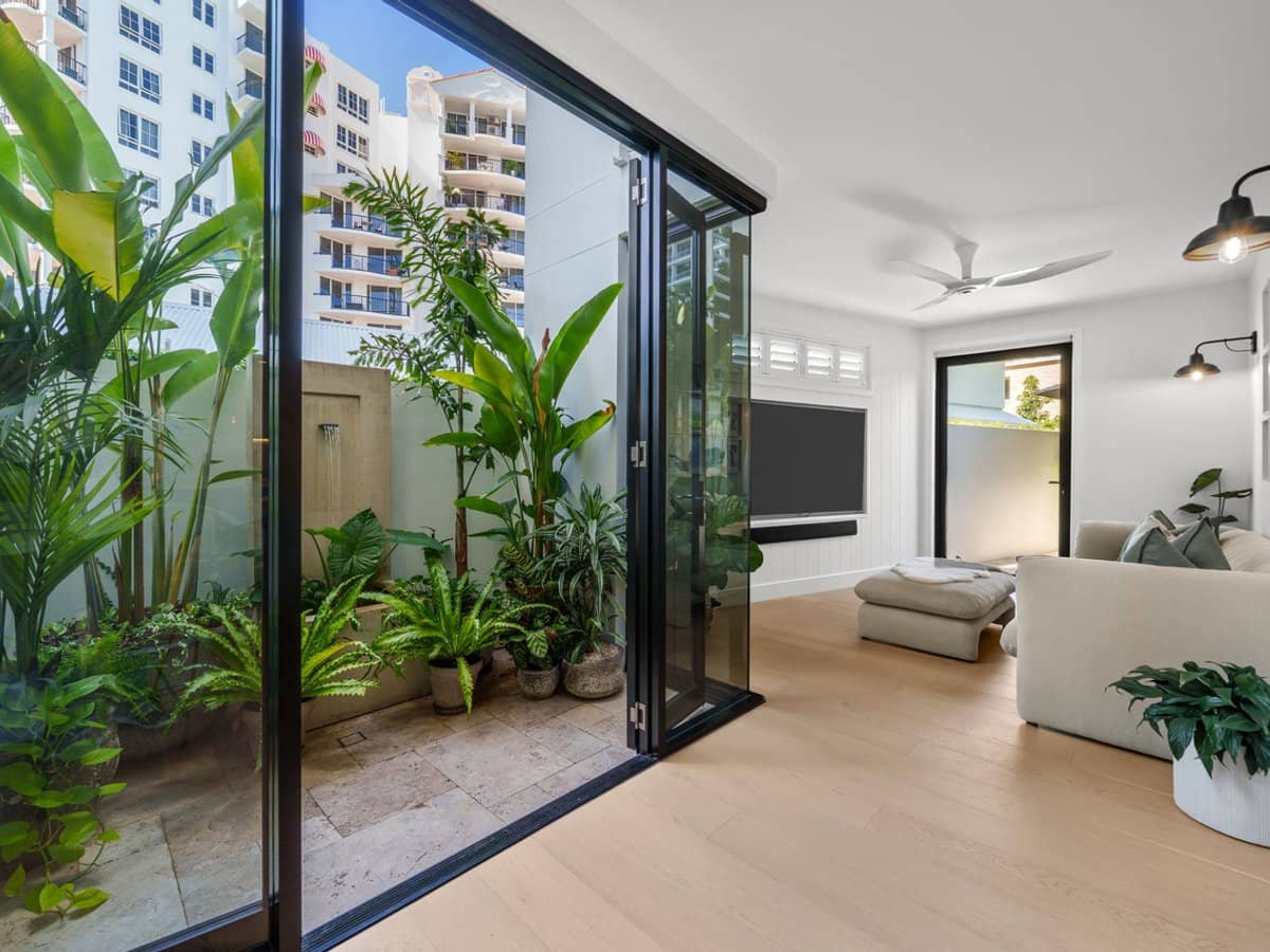 3-5 Beach Parade, SURFERS PARADISE - Thumbnail 15