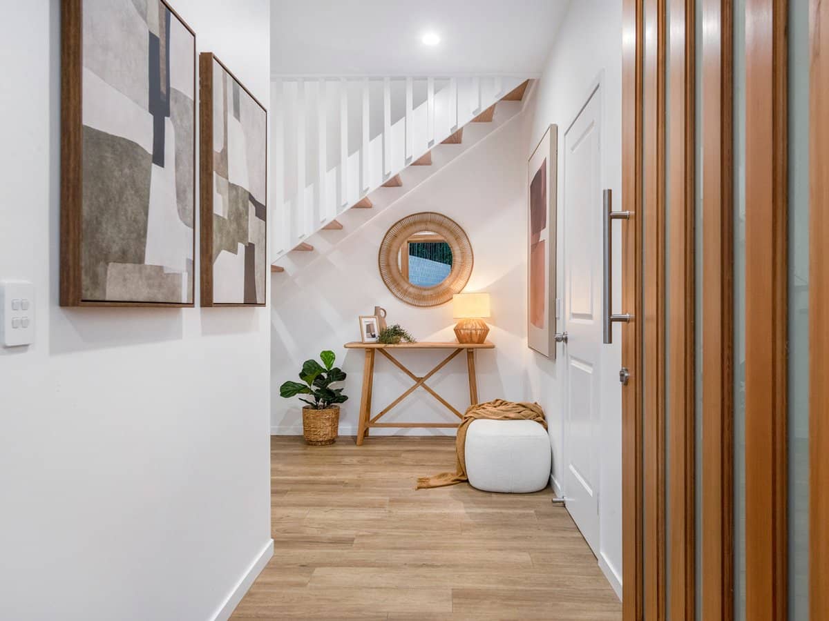 7 Esther Place, SURFERS PARADISE - Thumbnail 11