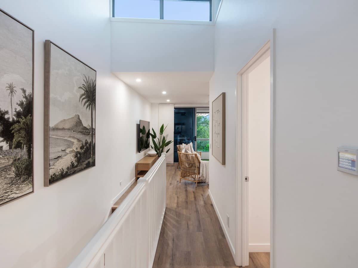 7 Esther Place, SURFERS PARADISE - Thumbnail 12